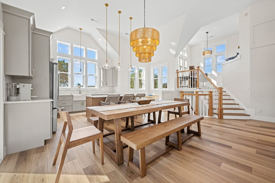 Dining Area - Top Level