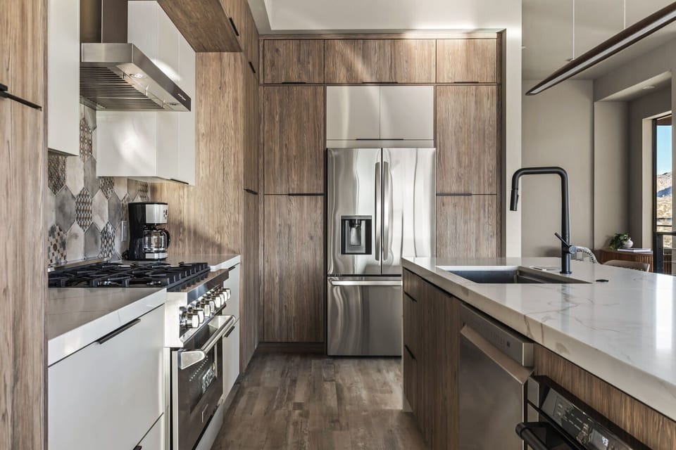 Modern appliances to meet all your cooking needs.