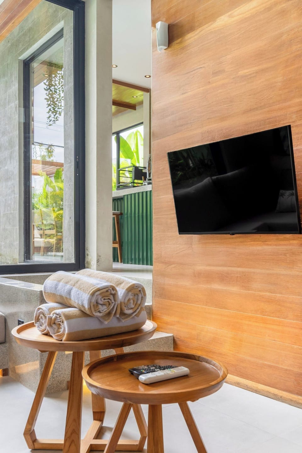 Villa | Living area | Flat-screen TV