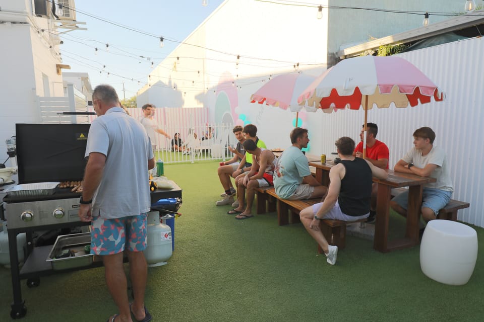 Palms On Parker Hostel in Maroochydore