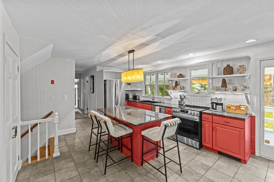 Stowe Valley Haven - Beautiful redesigned 4BR home (4608)