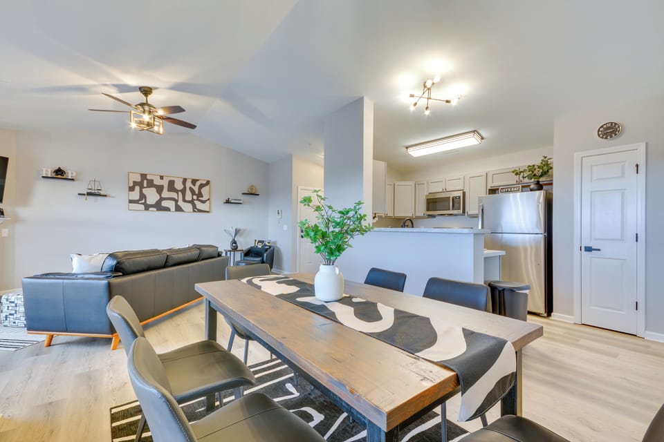 Dining Area | Dishware & Flatware