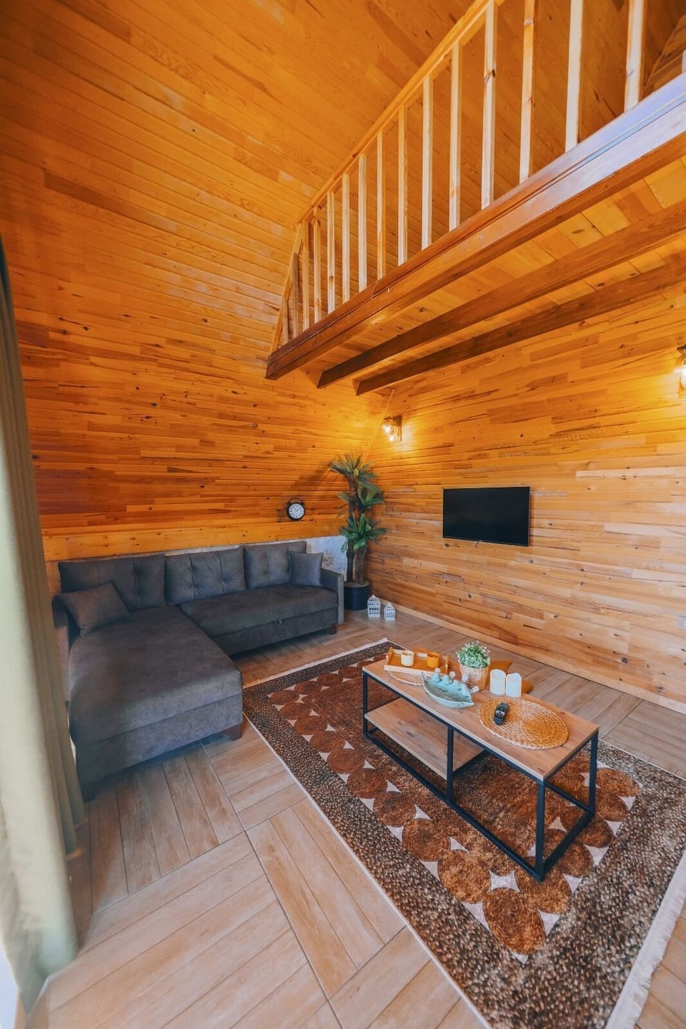 Deluxe Bungalow, Balcony, Mountain View | Living area | Printers
