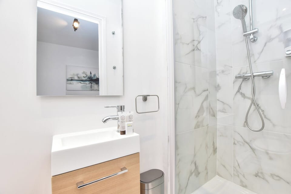 Apartment | Bathroom