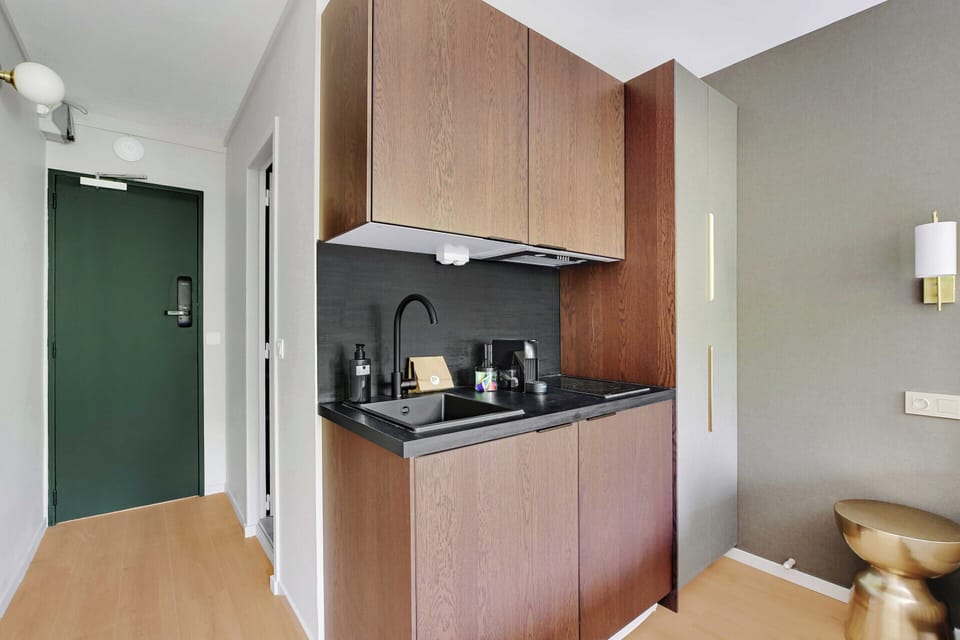 Apartment | Private kitchen | Fridge, microwave, stovetop, coffee/tea maker