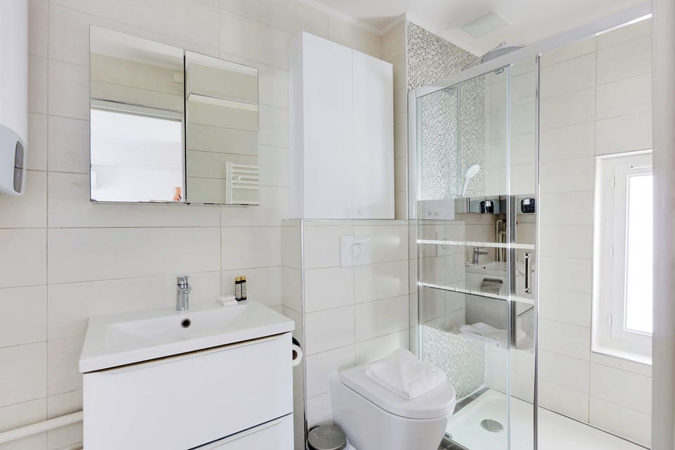 Apartment | Bathroom