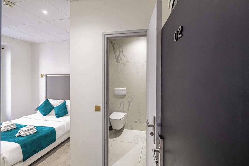 Apartment | 1 bedroom, bed sheets