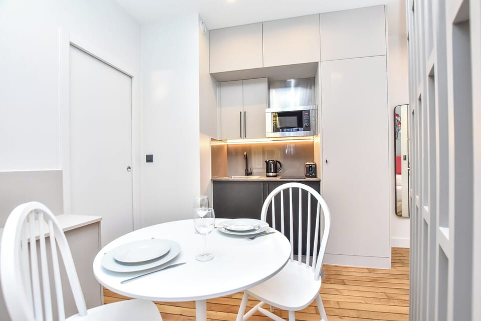 Apartment | Dining