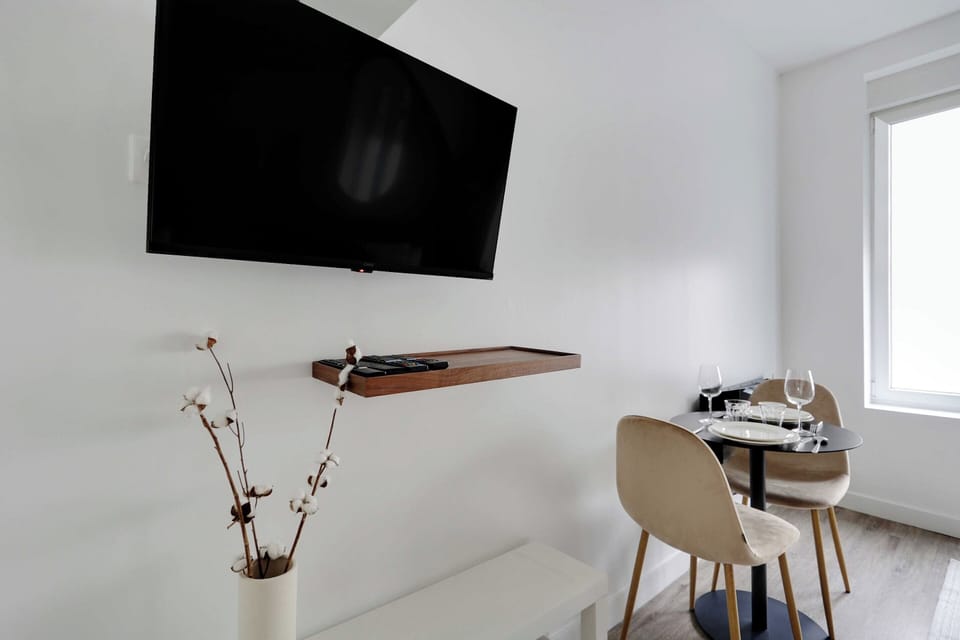Apartment | Dining