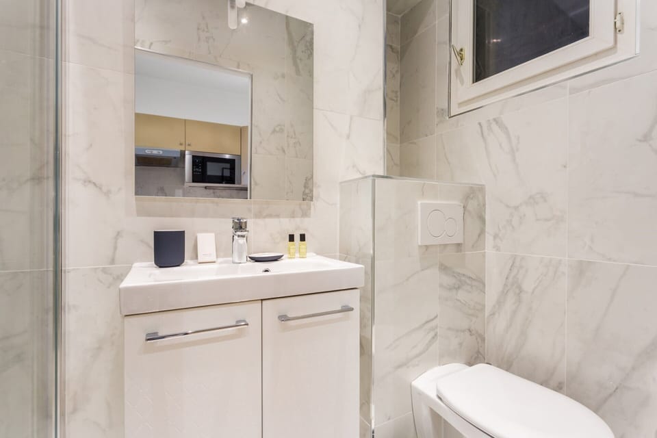 Apartment | Bathroom