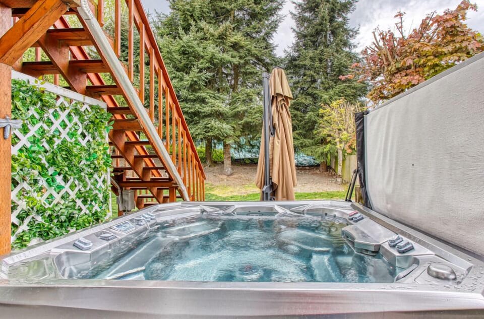 Hot tub