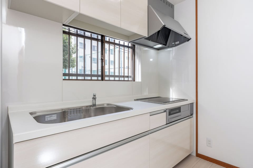 Deluxe House, Balcony | Private kitchen