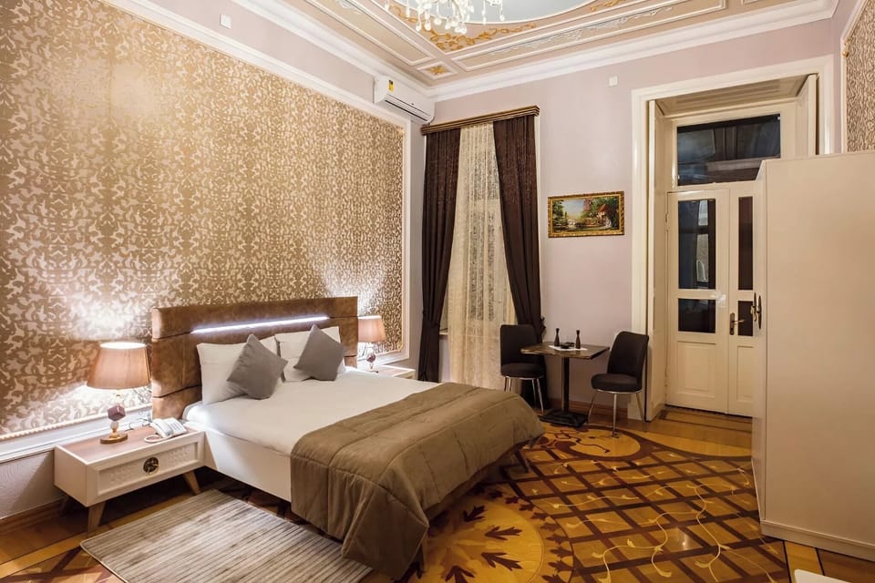 Deluxe Double Room, City View | Desk, soundproofing, free WiFi, bed sheets