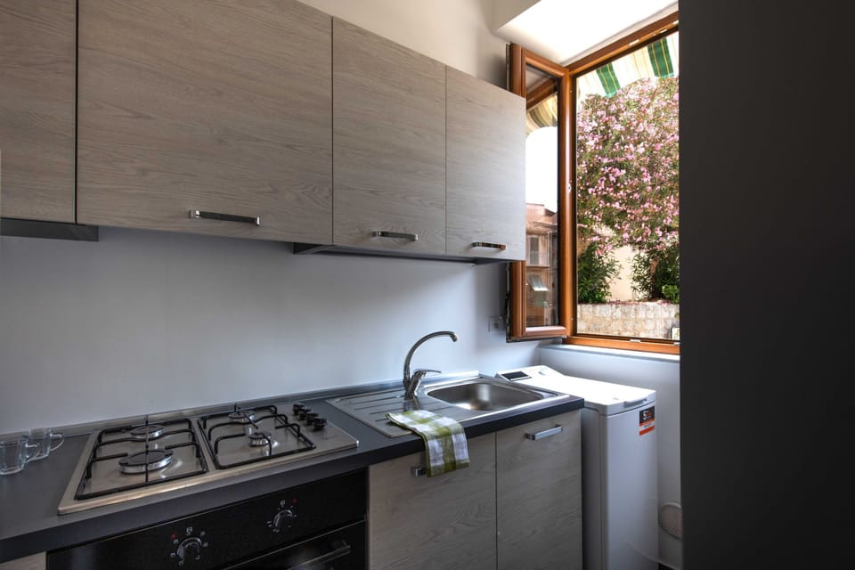 House | 1 bedroom