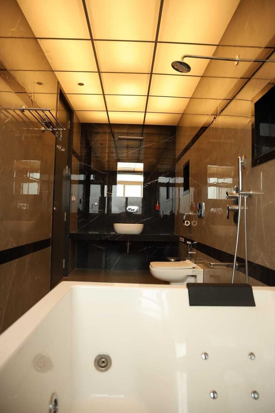 Luxury Room | Bathroom