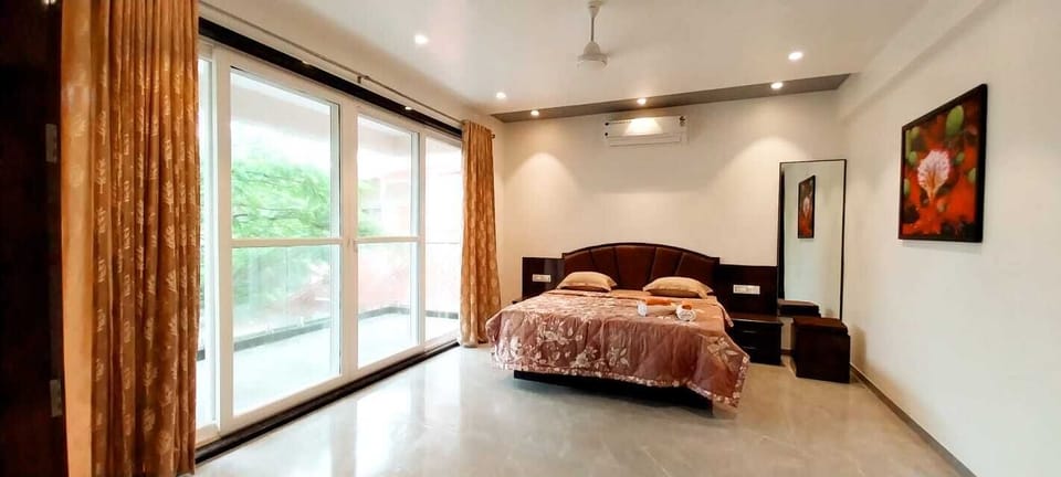 Luxury Room | Free WiFi
