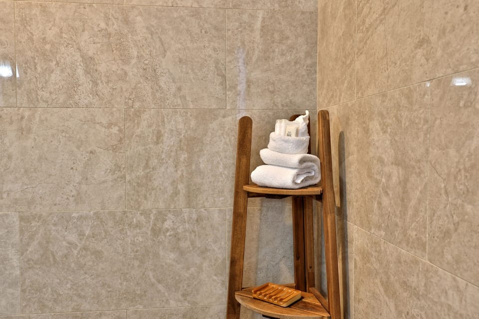 House, 4 Bedrooms | Miscellaneous