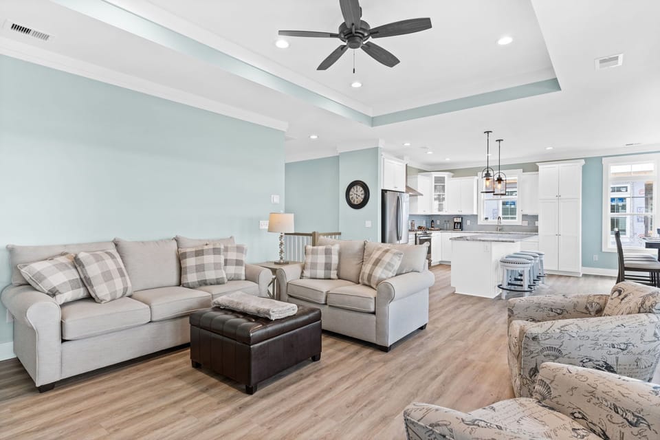 Living Area- 2nd Floor