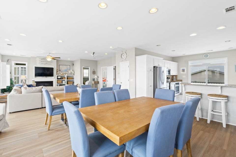 Dining- 2nd Floor