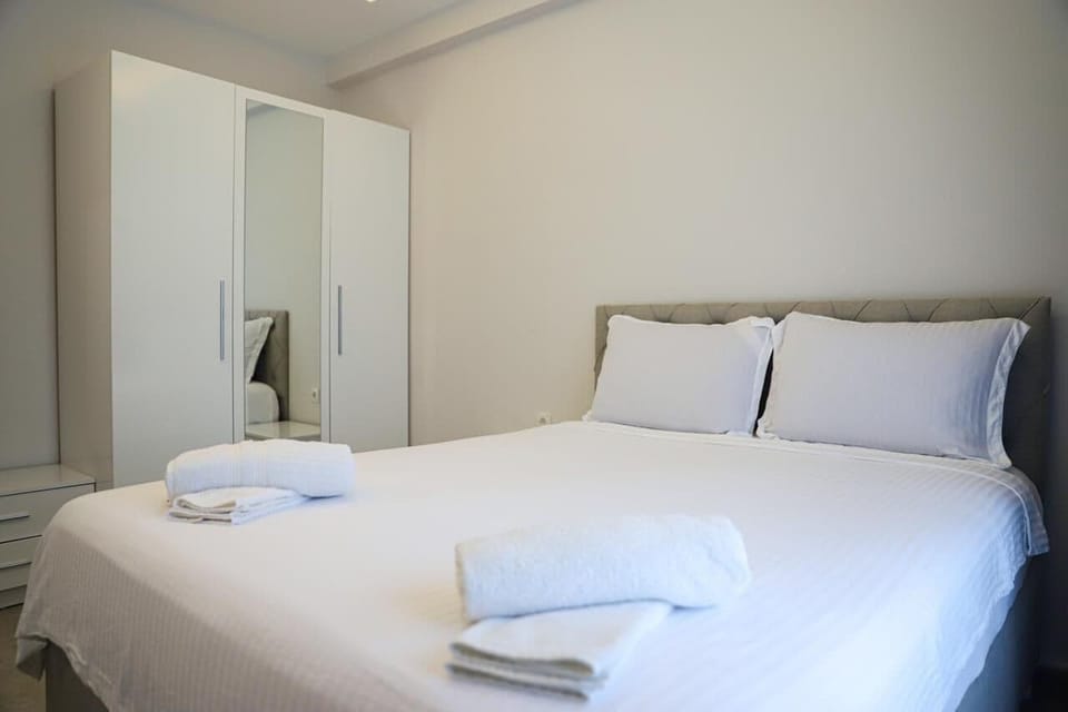 Basic Apartment, Balcony, Pool View | 1 bedroom, free WiFi