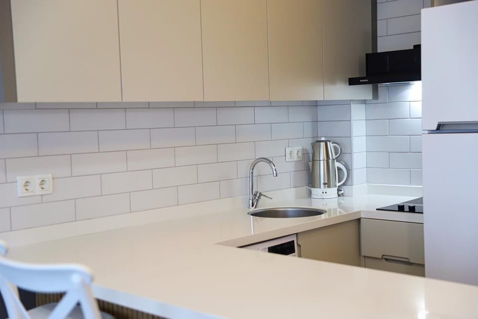 Basic Apartment, Balcony, Pool View | Private kitchen | Full-size fridge, stovetop, cookware/dishes/utensils