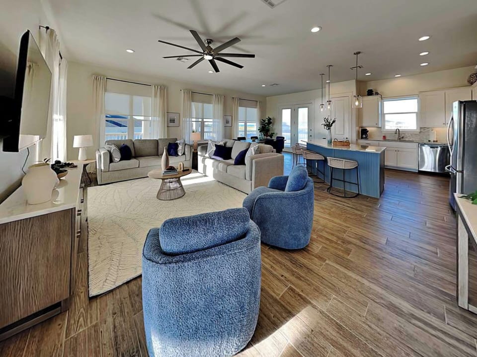 House (4 Bedrooms) | Property amenity