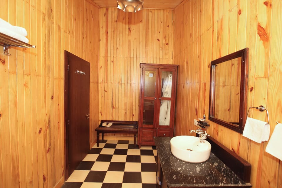 Kashmir 03 bedroom cottage with pool | Bathroom | Shower, towels, soap, shampoo