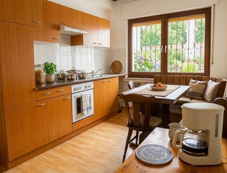 Classic Triple Room | Private kitchen