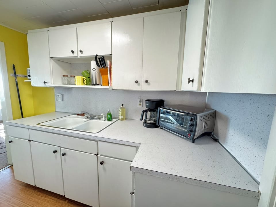 Dishes, Glasses, Utensils, Mixing & Storage Bowls, Mixer, Blender & Crockpot!