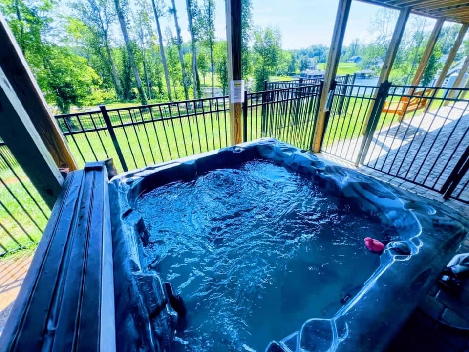 Hot Tub - Soak under the stars while the lake reflects the last light of the evening.
