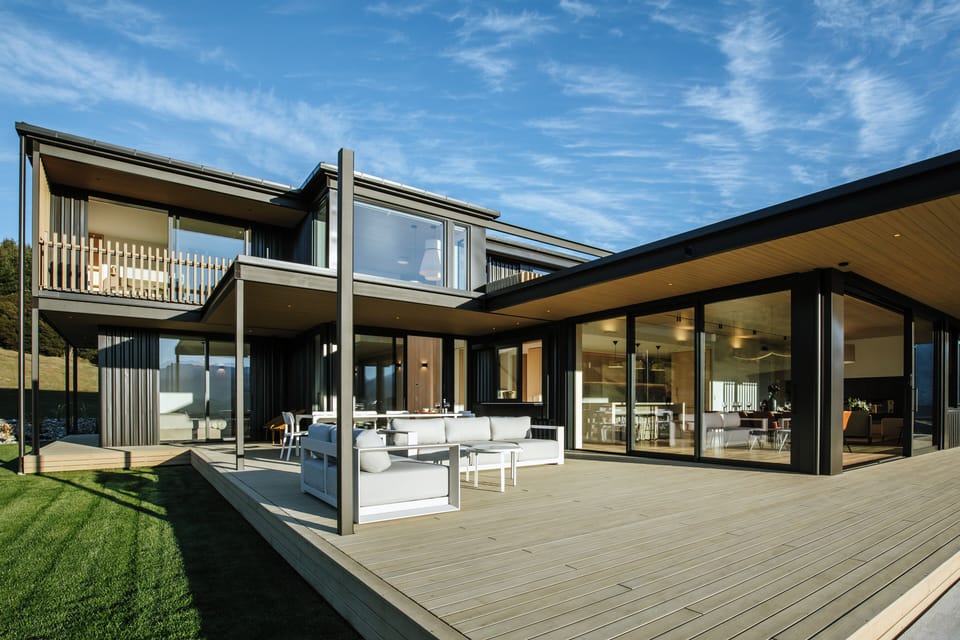 Luxury House, Lake View | Terrace/patio