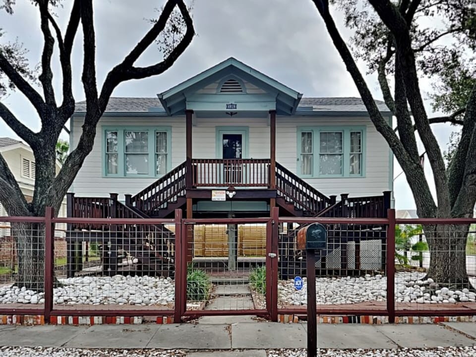 House (2 Bedrooms) | Property amenity