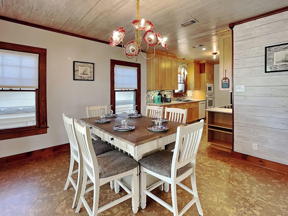 House (2 Bedrooms) | Property amenity