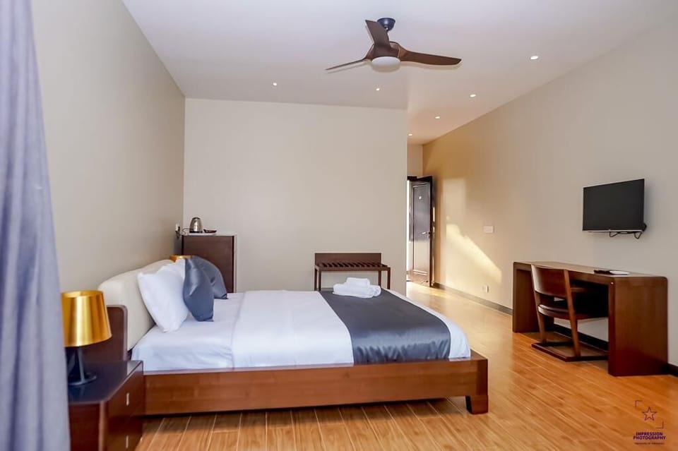 Deluxe Room Without Pool | Minibar, in-room safe, individually decorated, individually furnished