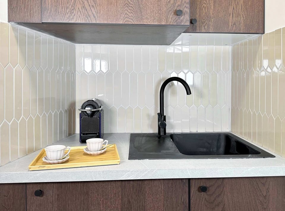 Start your day with a perfect espresso from your own stylish kitchen
