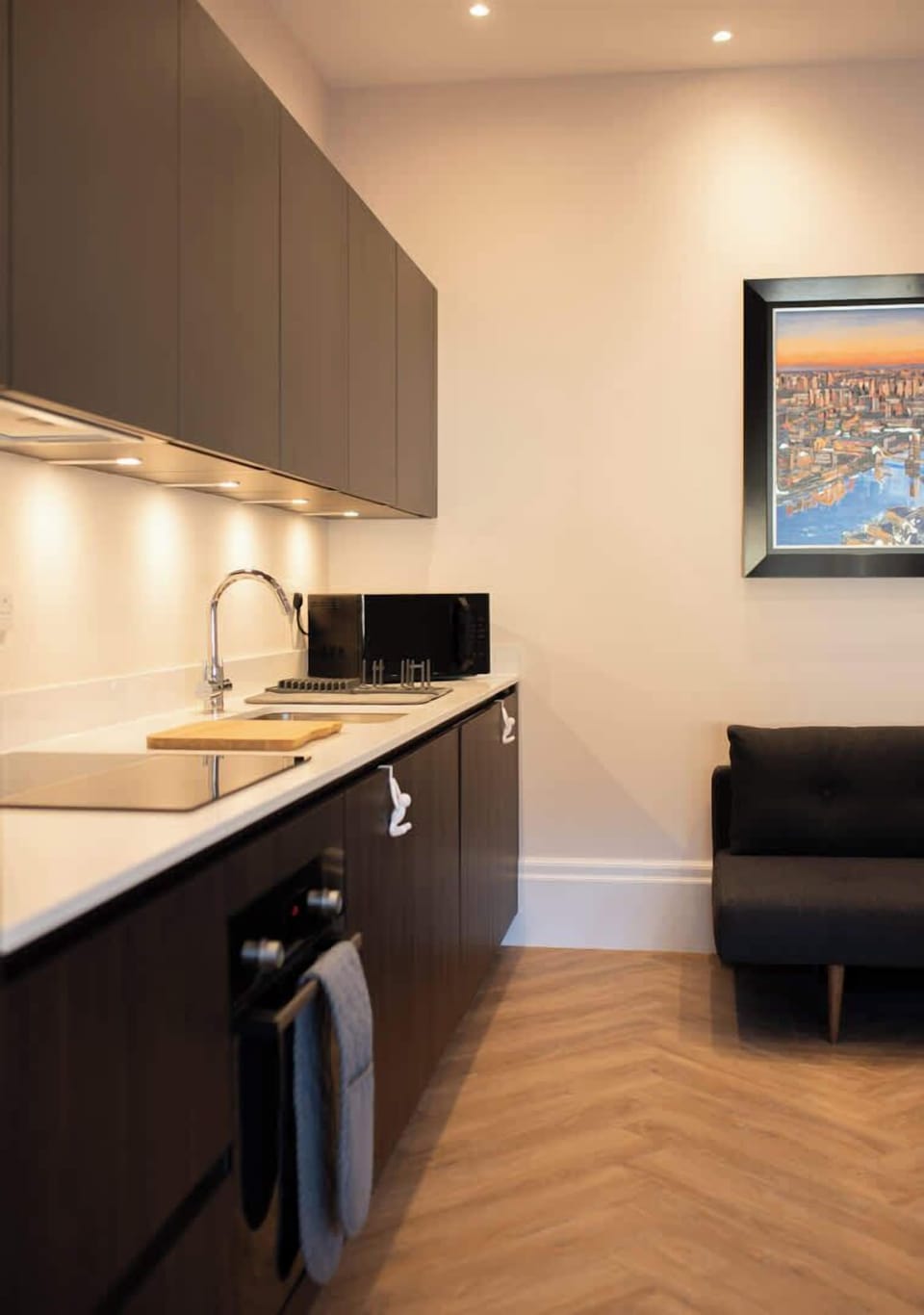 Has a lightning mood to enhance the ambiance of your stay.