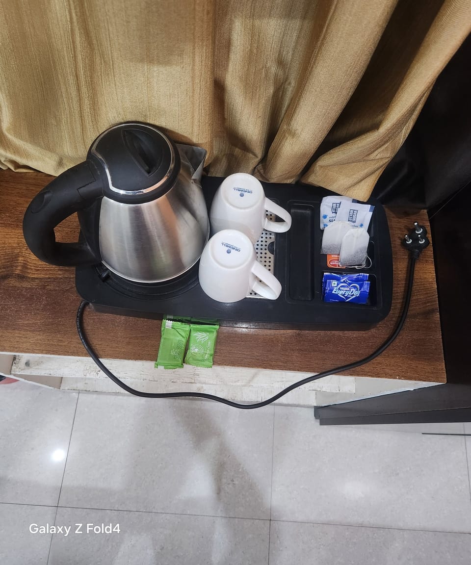 Deluxe Double Room | Laptop workspace, free WiFi