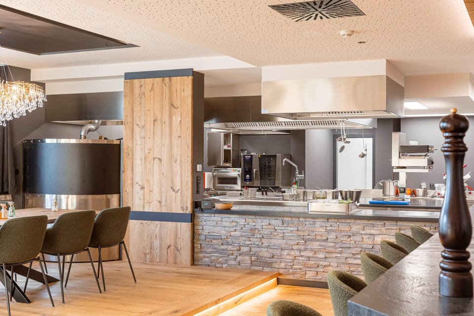 Apartment | Dining