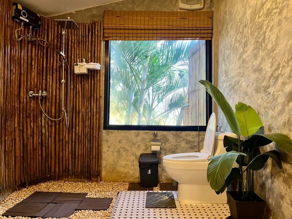 Exclusive Villa Bamboo Mountain View | Bathroom