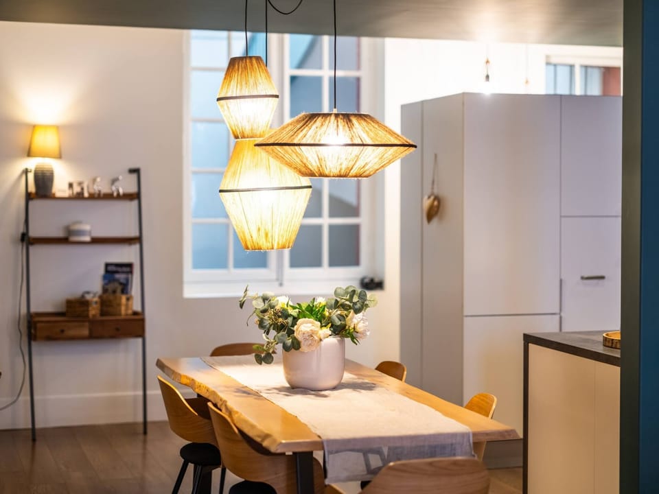 Fully equipped kitchen: crockery, cutlery - Delonghi coffee machine + kettle - Toaster - Dishwasher - Induction hob - Raclette - Crepe makers - Household linen - Dining table.