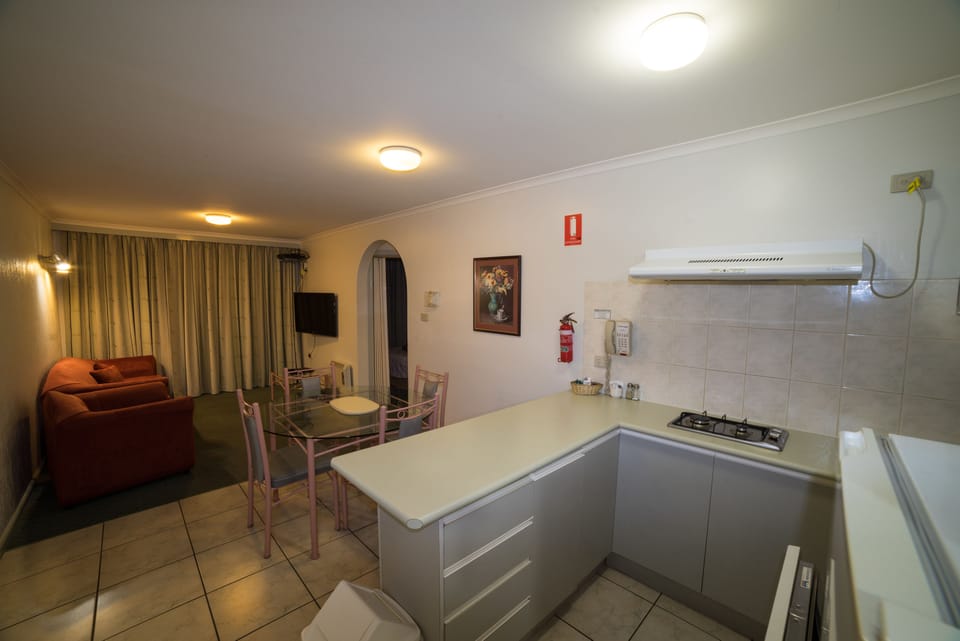 Standard Apartment, 2 Bedrooms | Private kitchen | Fridge, microwave, stovetop