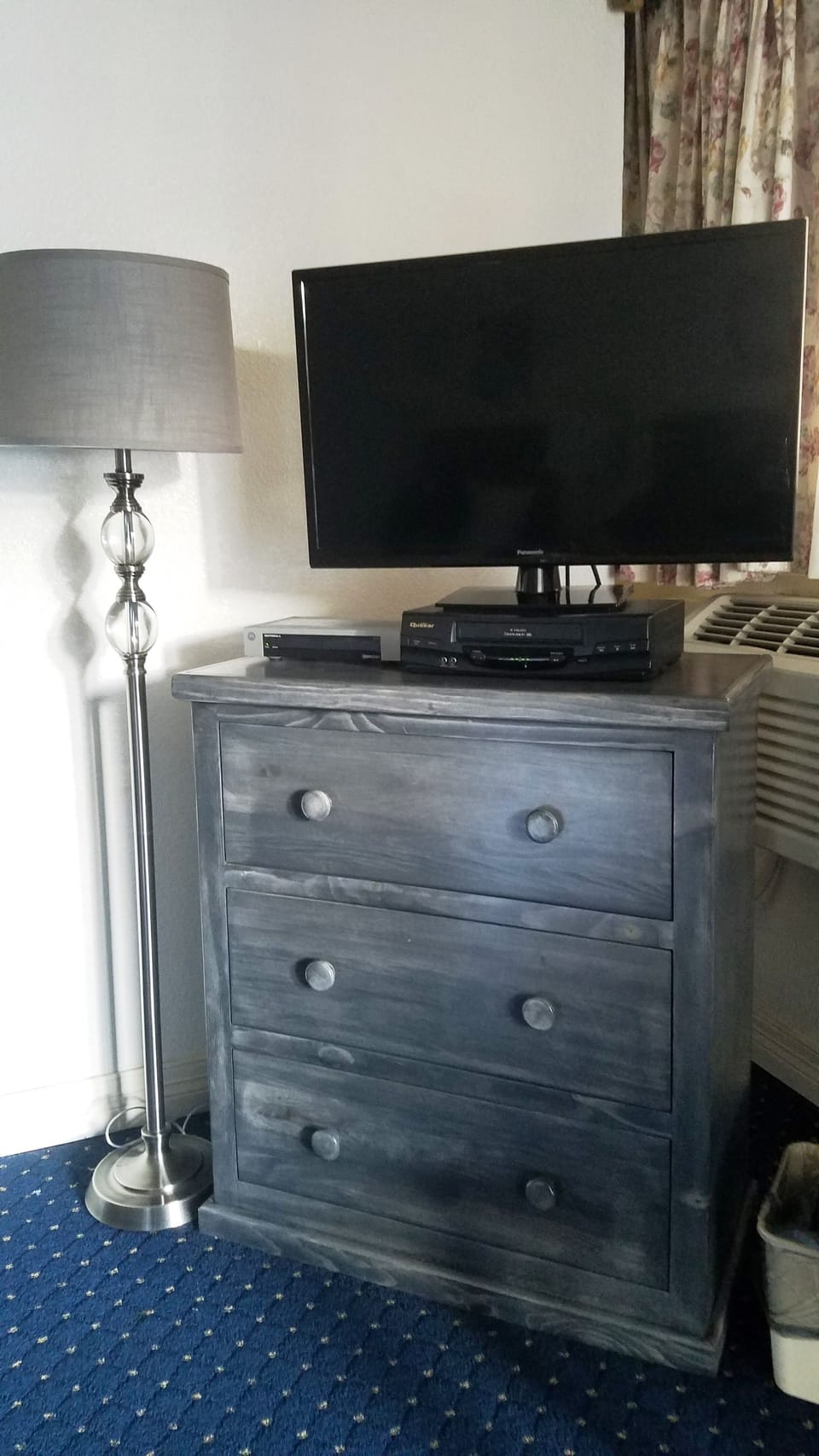 Desk, soundproofing, iron/ironing board, free WiFi