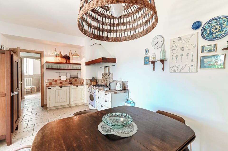 Condo, Balcony, Lake View | Dining room