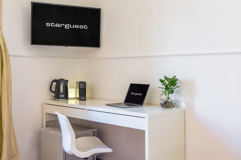 Double Room | Desk, laptop workspace, soundproofing, iron/ironing board (on request)