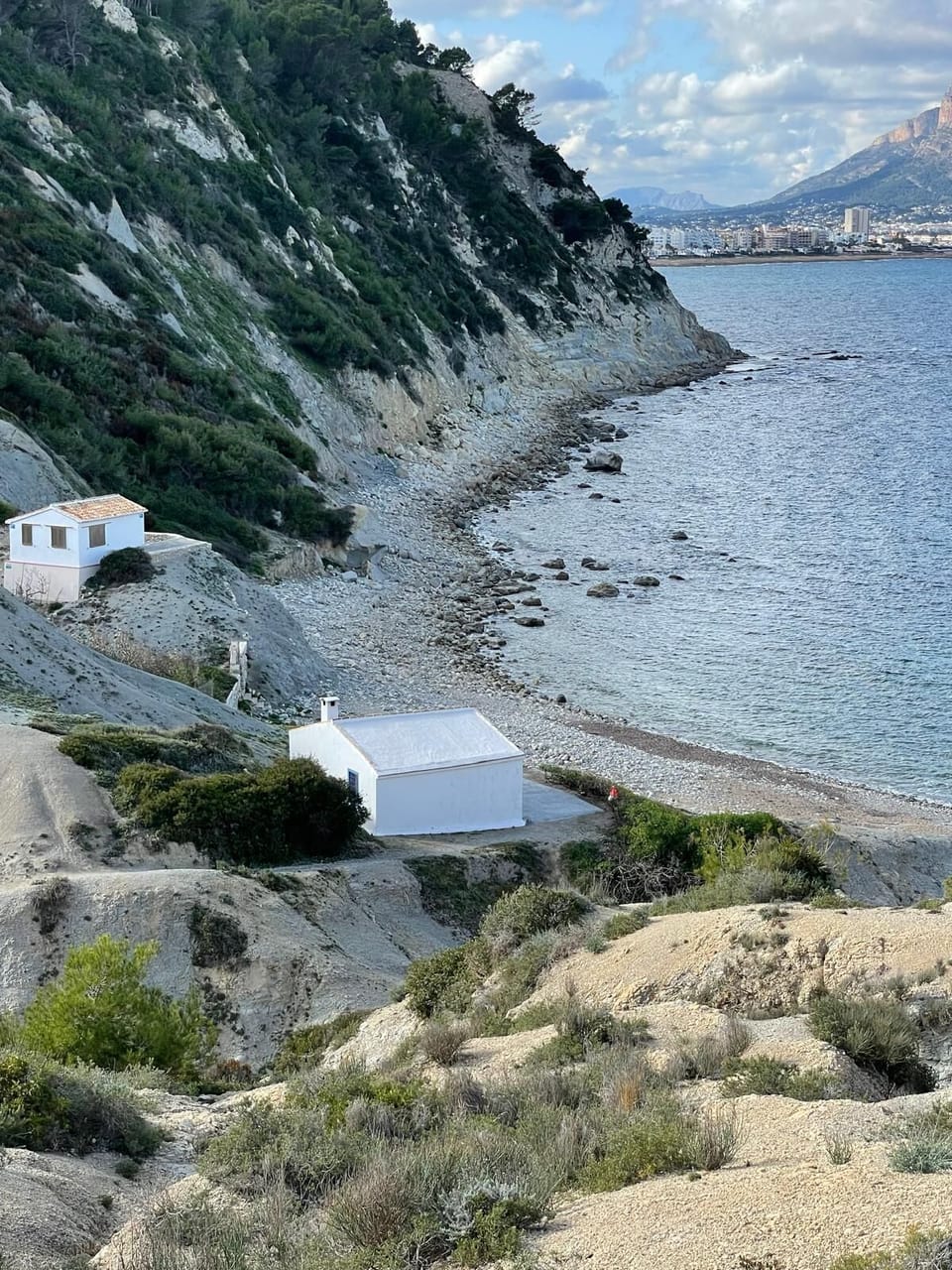 Overlooking la Barraca beach from Cap Neo.