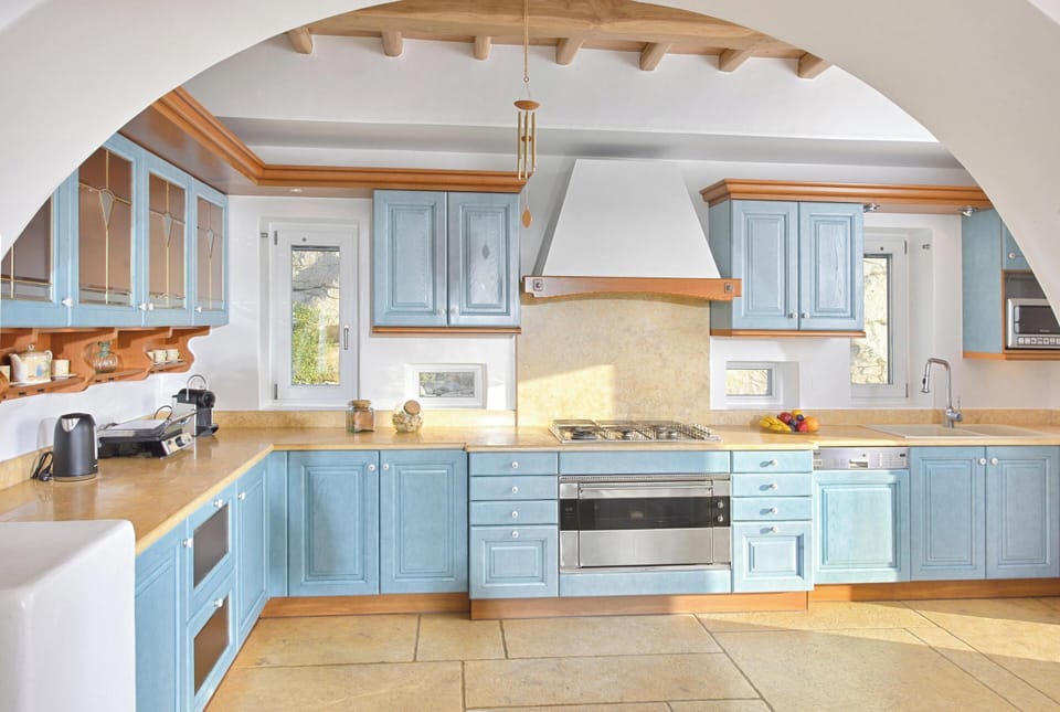 Gran Kanalia Villa Mykonos | Private kitchen | Espresso maker, coffee/tea maker, electric kettle, toaster