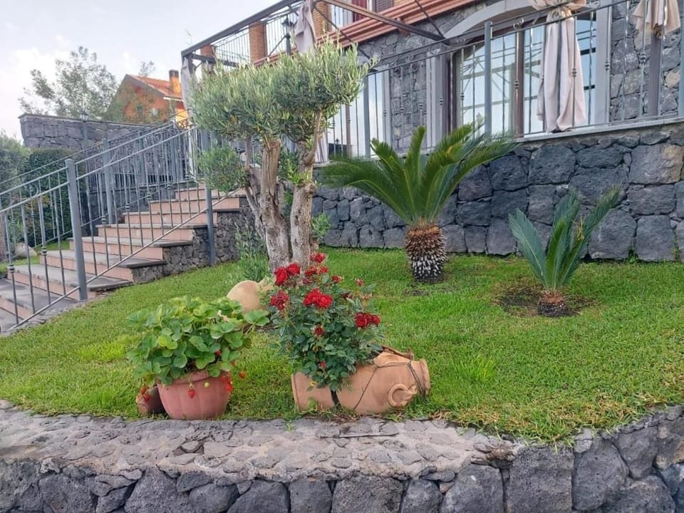 House, 2 Bedrooms, Accessible, Smoking | Property grounds