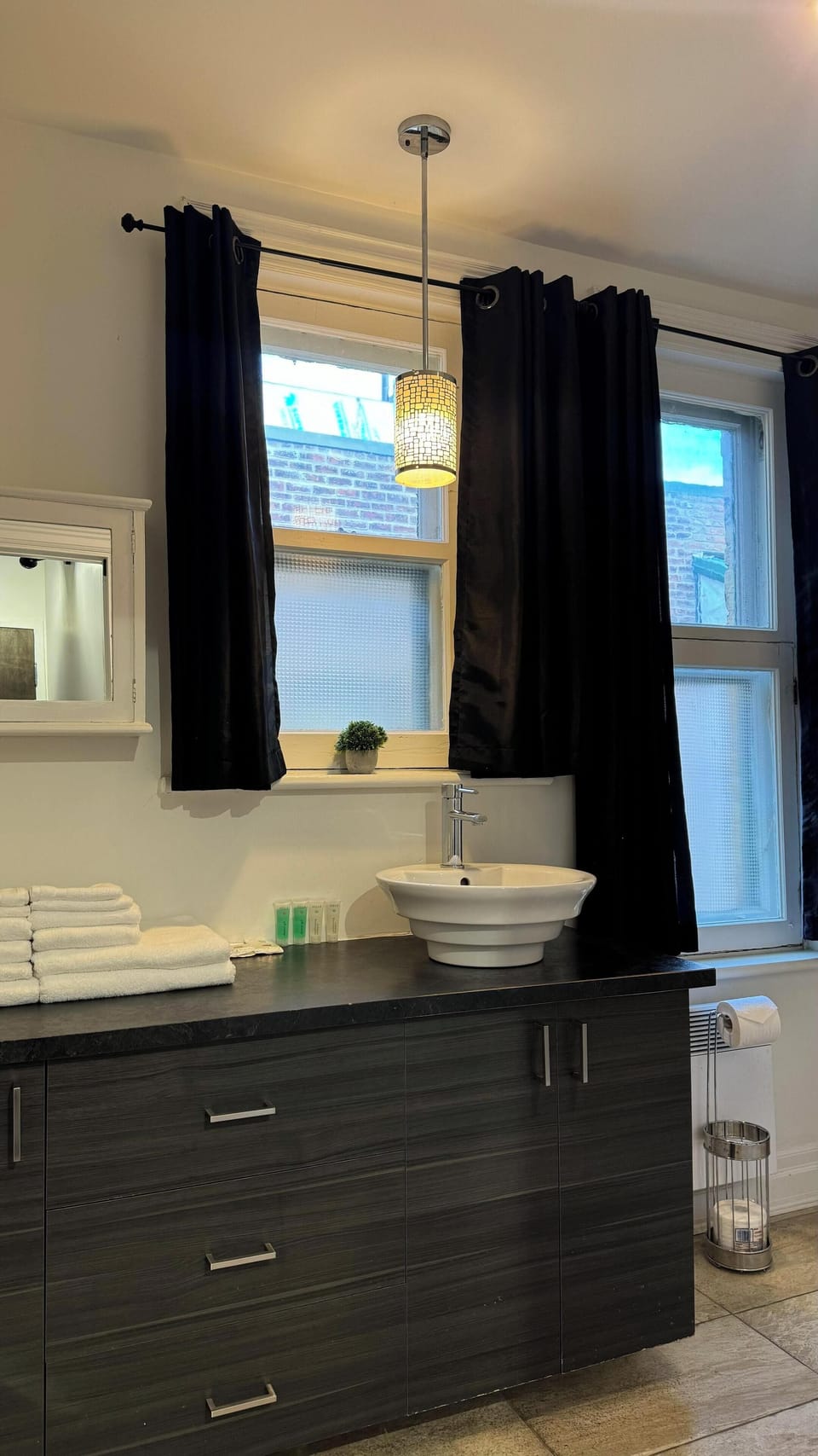 Comfort Quadruple Room | Bathroom
