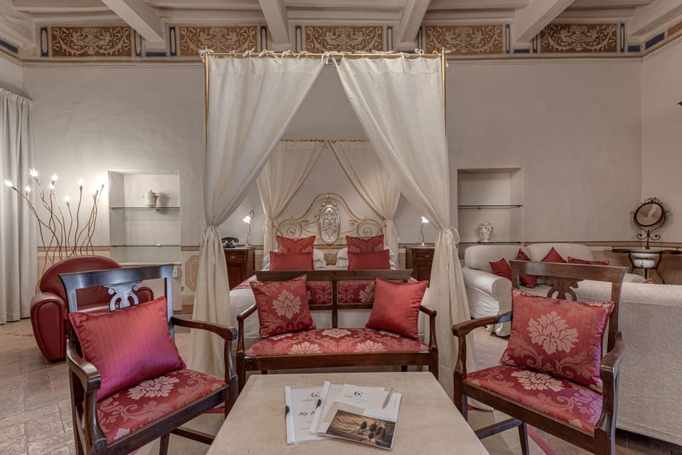 Presidential Suite | Premium bedding, down comforters, in-room safe, individually furnished