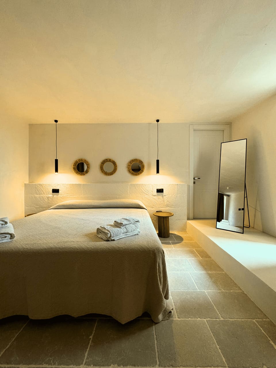 Suite 6 Deluxe Quadruple Room, Vineyard View | In-room safe, blackout drapes, free WiFi